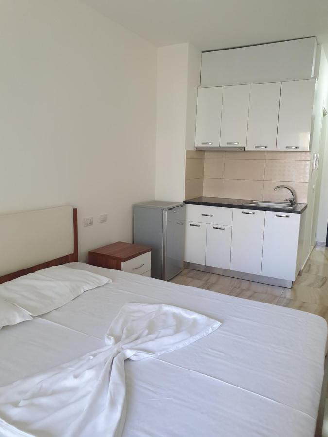 Low Cost Banesa Kosovare Shengjin Exterior photo